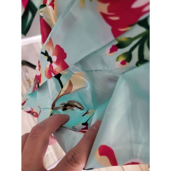 Ms Lovely Robe NWOT  - Picture 7 of 9